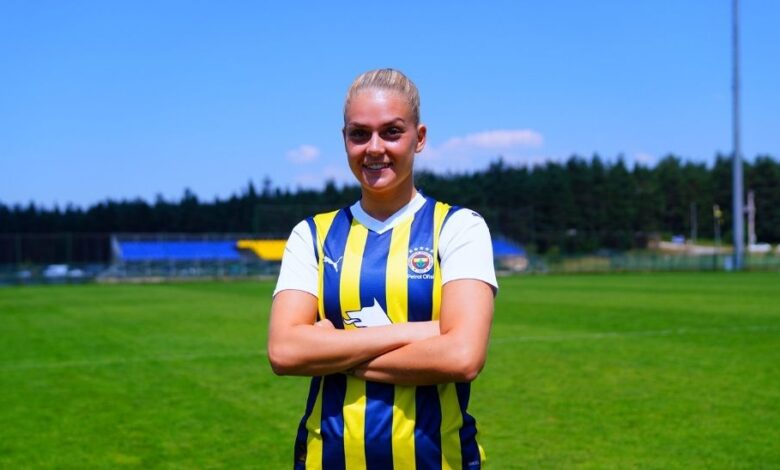 Fenerbahceden Savunmaya Isvecli Stoper | Edirne Ahval Gazetesi