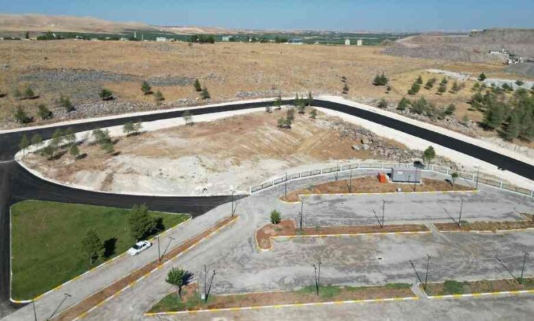 Sanliurfa Buyuksehir Belediyesinden Kir Dugun Bahcesi Yoluna Asfalt Calismasi | Edirne Ahval Gazetesi