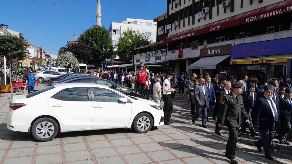 Kapali cadde degil acik otopark | Edirne Ahval Gazetesi