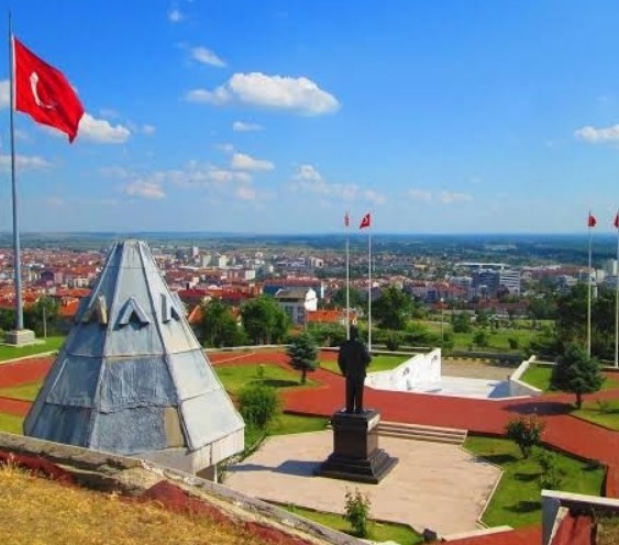 Edirne Bakan Ersoy ile masaya yatirildi 3 | Edirne Ahval Gazetesi